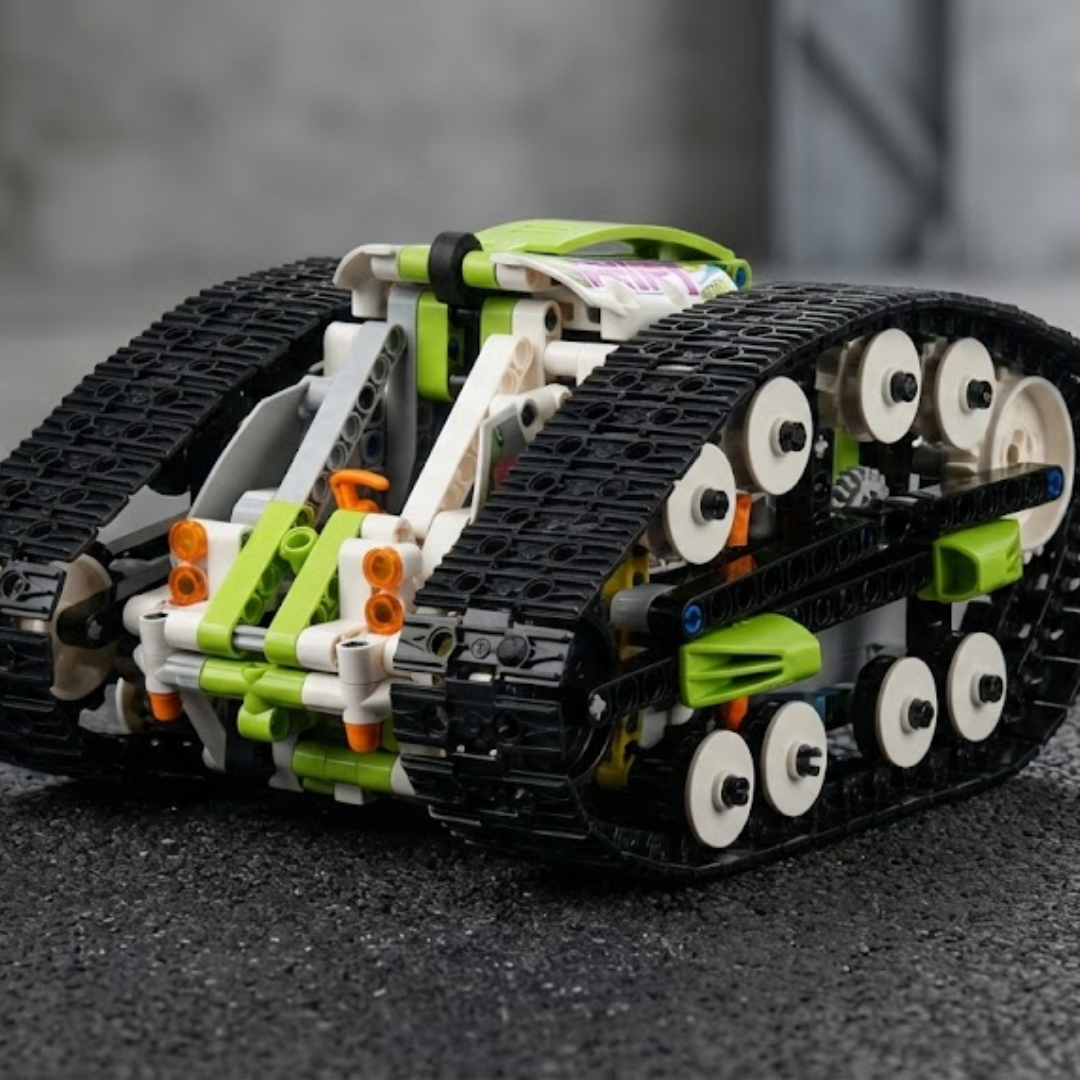 App-Controlled Tracked Racer (836 pcs)