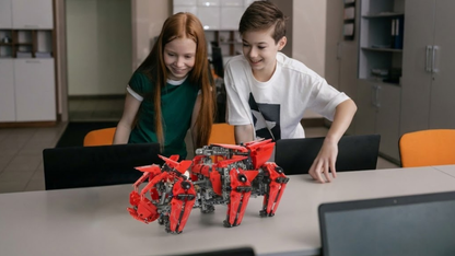 Hexapod Walker (1608 pcs)