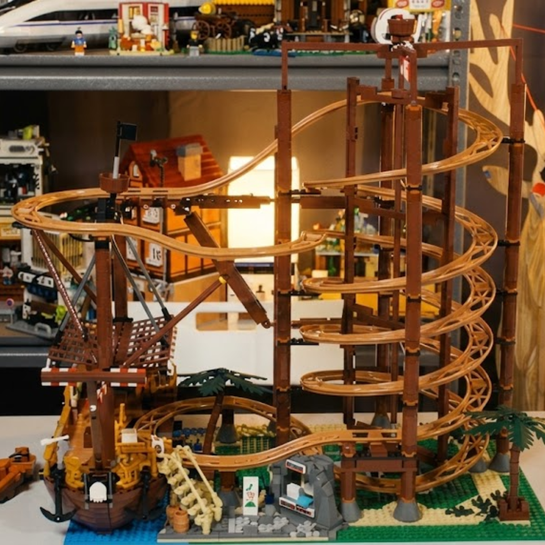 Double Helix Roller Coaster (2174 pcs)