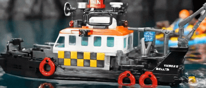 Британский многофункциональный спасательный катер (364 детали) 