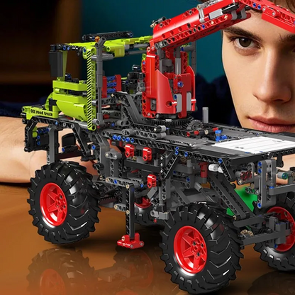 Mercedes-Benz UNIMOG U500 (2002 peças) 