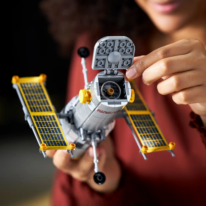 NASA: Space Shuttle Discovery (2354 pcs)