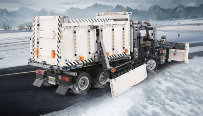Mack Granite GU813 Snow Plow Dump Truck (1694 peças) 