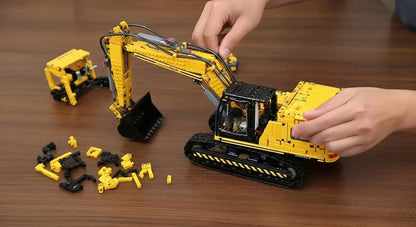 Caterpillar 390F L (1830 stukken) 