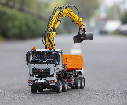 MAN TGS 8x8 (2819 piese) 