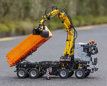 MAN TGS 8x8 (2819 piese) 