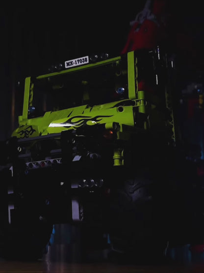 Mercedes-Benz UNIMOG U500 (2002 peças) 